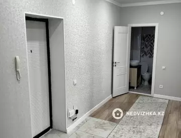2-комнатная квартира, этаж 3 из 5, 70 м², Посуточно, миниатюра 9