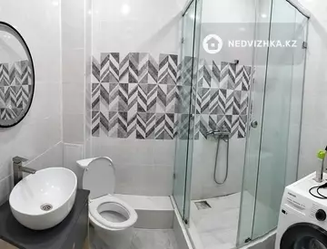 2-комнатная квартира, этаж 3 из 5, 70 м², Посуточно, миниатюра 12