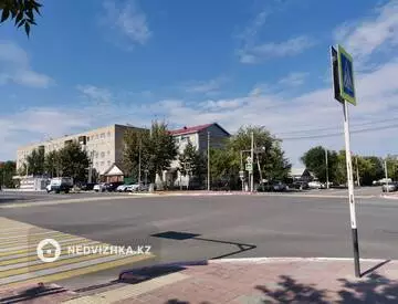 Офис, Склад и др., этаж 1 из 3, В бизнес-центре, 72 м², На длительный срок
