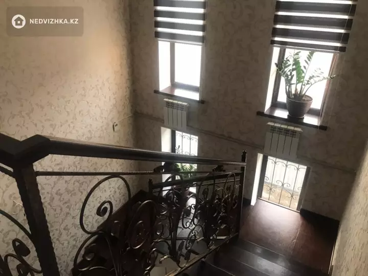5-комнатный дом, 6 соток, 180 м², фотография 2