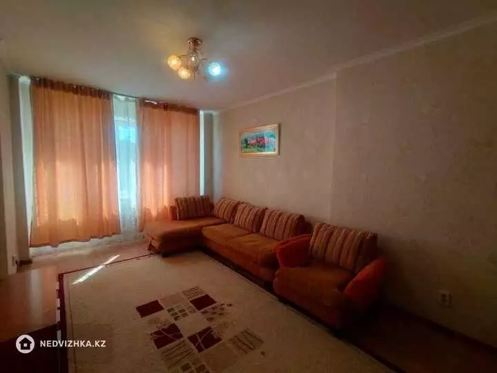 1-комнатная квартира, этаж 7 из 12, 46 м², фотография 2