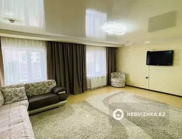 70 м², 2-комнатная квартира, этаж 6 из 6, 70 м², посуточно, изображение - 4