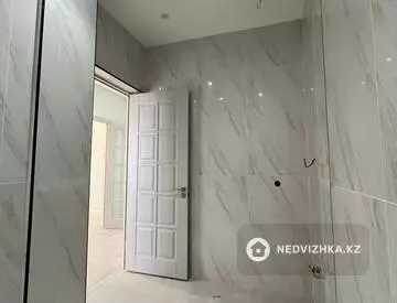 2-комнатная квартира, этаж 13 из 16, 72 м², миниатюра 12