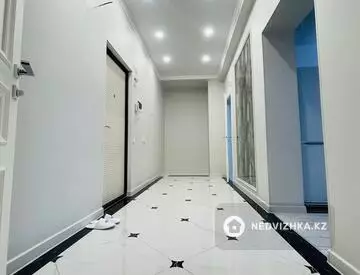 2-комнатная квартира, этаж 3 из 9, 85 м², Посуточно, миниатюра 7