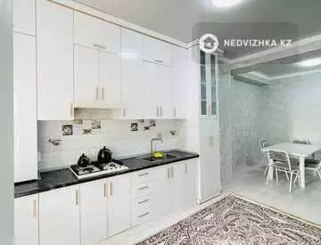 2-комнатная квартира, этаж 2 из 9, 100 м², Посуточно, миниатюра 6