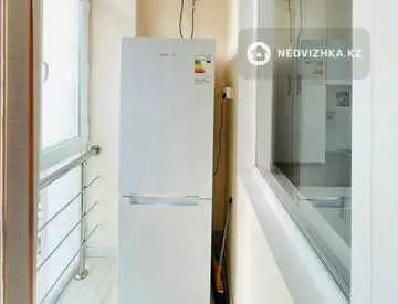 2-комнатная квартира, этаж 2 из 9, 100 м², Посуточно, миниатюра 9