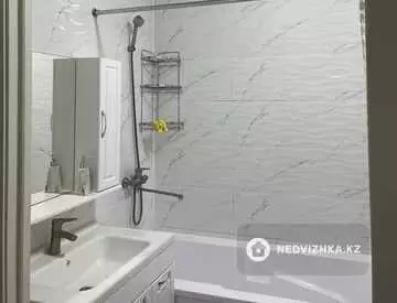 2-комнатная квартира, этаж 2 из 9, 100 м², Посуточно, миниатюра 7