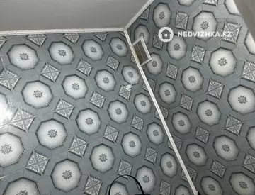 1-комнатная квартира, этаж 3 из 5, 30 м²
