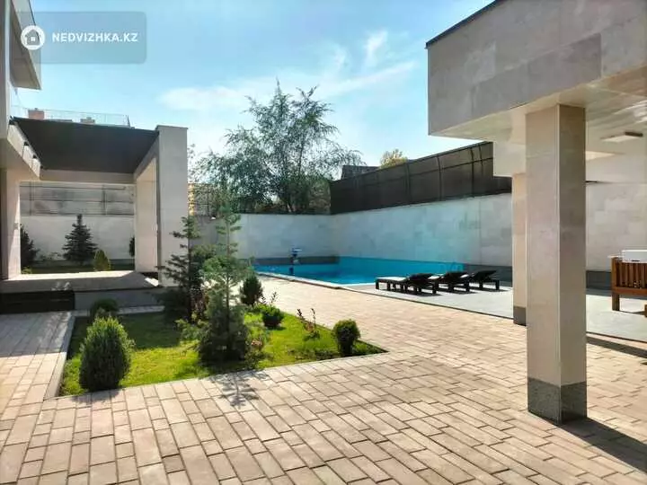 7-комнатный дом, 15 соток, 800 м², фотография 2