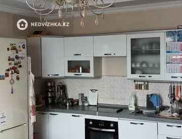 3-комнатная квартира, этаж 7 из 10, 82 м², миниатюра 8