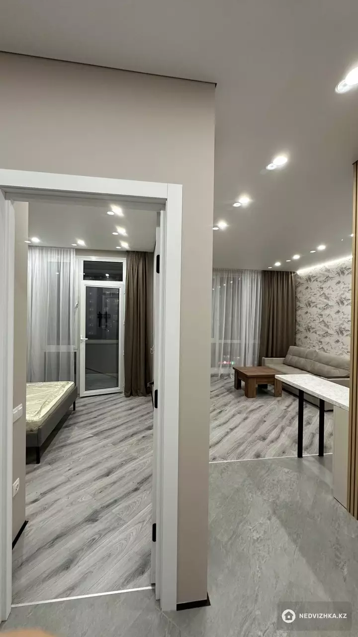 2-комнатная квартира, этаж 8 из 9, 50 м², На длительный срок, фотография 5