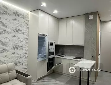 2-комнатная квартира, этаж 8 из 9, 50 м², На длительный срок, миниатюра 11