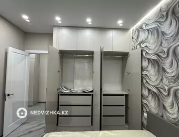 2-комнатная квартира, этаж 8 из 9, 50 м², На длительный срок, миниатюра 4
