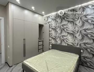 2-комнатная квартира, этаж 8 из 9, 50 м², На длительный срок, миниатюра 2