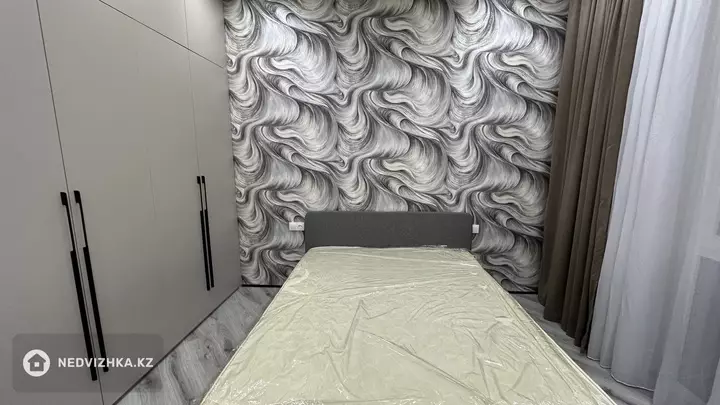 2-комнатная квартира, этаж 8 из 9, 50 м², На длительный срок, фотография 3