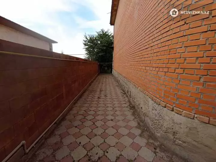 5-комнатный дом, 16 соток, 320 м², фотография 5