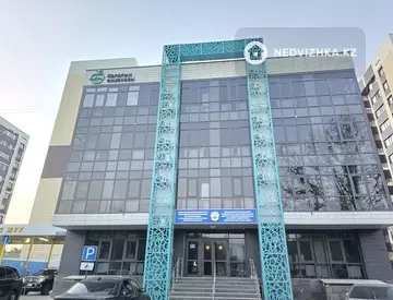 2-комнатная квартира, этаж 11 из 13, 56 м², миниатюра 2