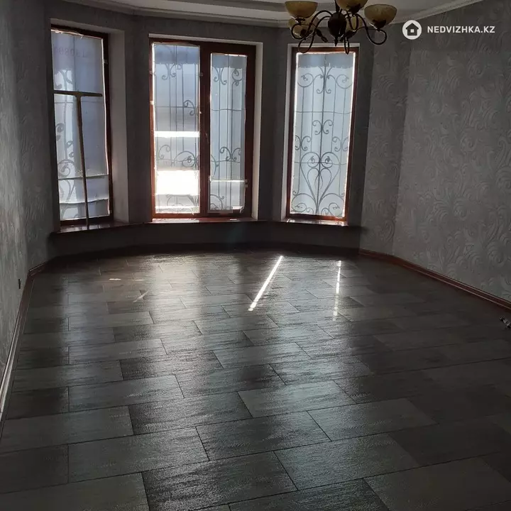 5-комнатный дом, 7 соток, 170 м², фотография 3