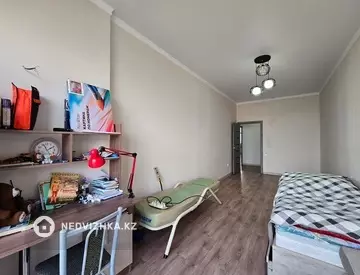 2-комнатная квартира, этаж 7 из 17, 67 м², миниатюра 9