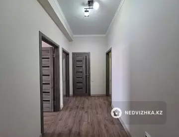 2-комнатная квартира, этаж 7 из 17, 67 м², миниатюра 12