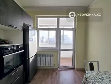 2-комнатная квартира, этаж 7 из 17, 67 м², миниатюра 5