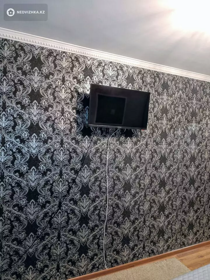 1-комнатная квартира, этаж 7 из 10, 38 м², Посуточно, фотография 3
