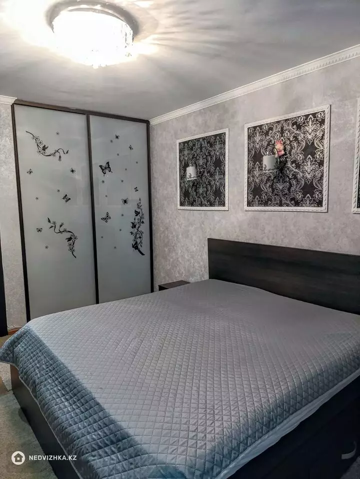 1-комнатная квартира, этаж 7 из 10, 38 м², Посуточно, фотография 2