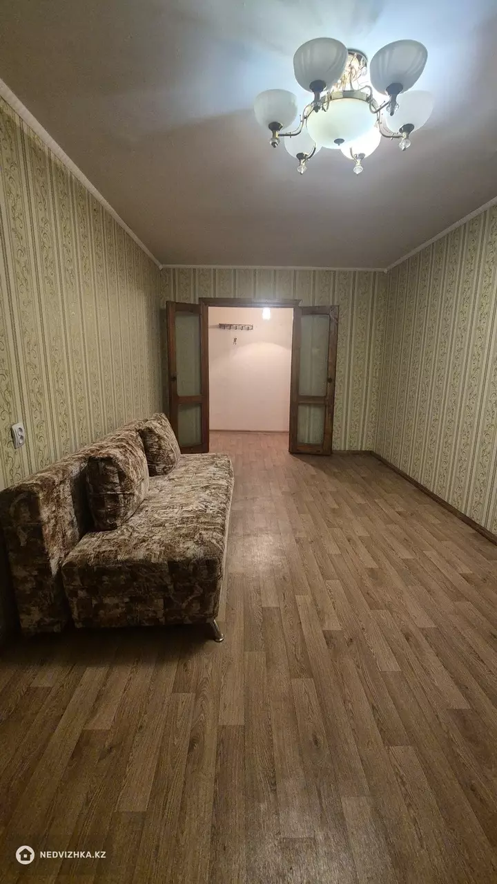 3-комнатная квартира, этаж 7 из 9, 70 м², На длительный срок, фотография 2