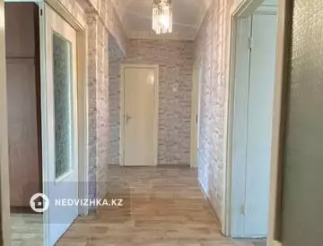 77 м², 3-комнатная квартира, этаж 3 из 5, 77 м², изображение - 1