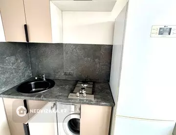 3-комнатная квартира, этаж 5 из 5, 60 м², На длительный срок