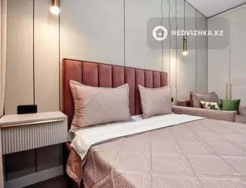 1-комнатная квартира, этаж 11 из 12, 50 м², Посуточно, миниатюра 6