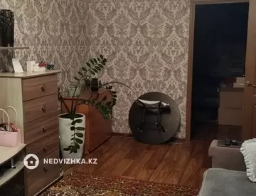 2-комнатная квартира, этаж 4 из 4, 45 м²