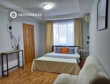 4-комнатная квартира, этаж 1 из 5, 67 м², посуточно