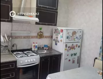 1-комнатная квартира, этаж 3 из 9, 33 м²