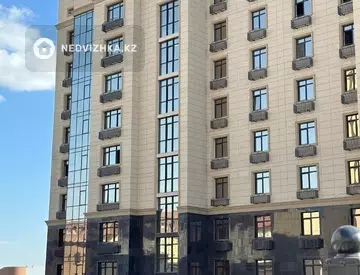 4-комнатная квартира, этаж 7 из 9, 180 м²