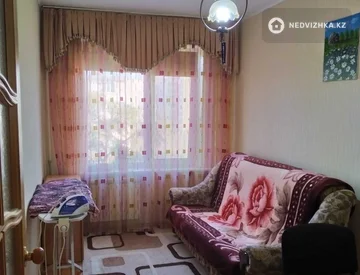 3-комнатная квартира, этаж 4 из 5, 80 м², миниатюра 1