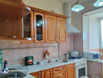 3-комнатная квартира, этаж 4 из 5, 80 м², миниатюра 5