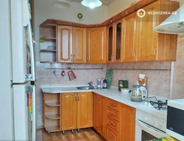 3-комнатная квартира, этаж 4 из 5, 80 м², миниатюра 6