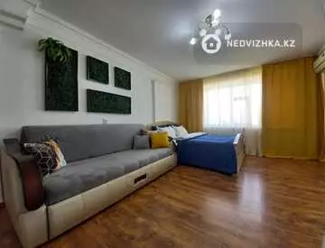 3-комнатная квартира, этаж 9 из 9, 67 м², посуточно