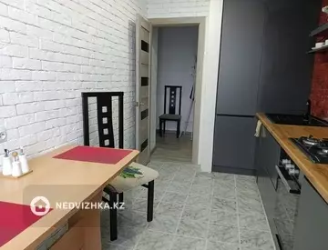 52 м², 2-комнатная квартира, этаж 6 из 8, 52 м², посуточно, изображение - 6