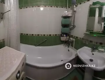 3-комнатная квартира, этаж 7 из 9, 64 м², миниатюра 4