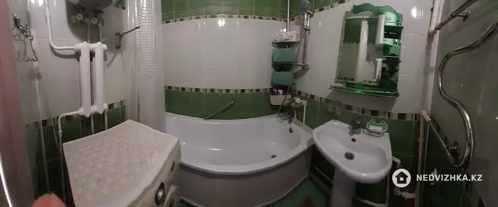 3-комнатная квартира, этаж 7 из 9, 64 м², фотография 4
