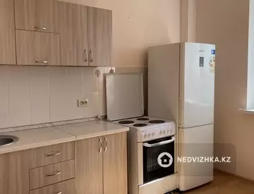 1-комнатная квартира, этаж 8 из 9, 40 м²