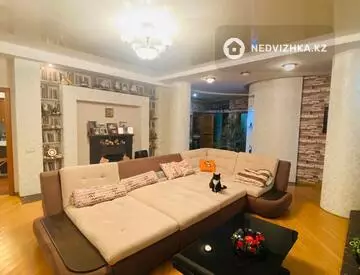 5-комнатная квартира, этаж 13 из 16, 162 м²