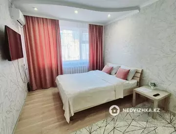 1-комнатная квартира, этаж 1 из 5, 33 м², посуточно