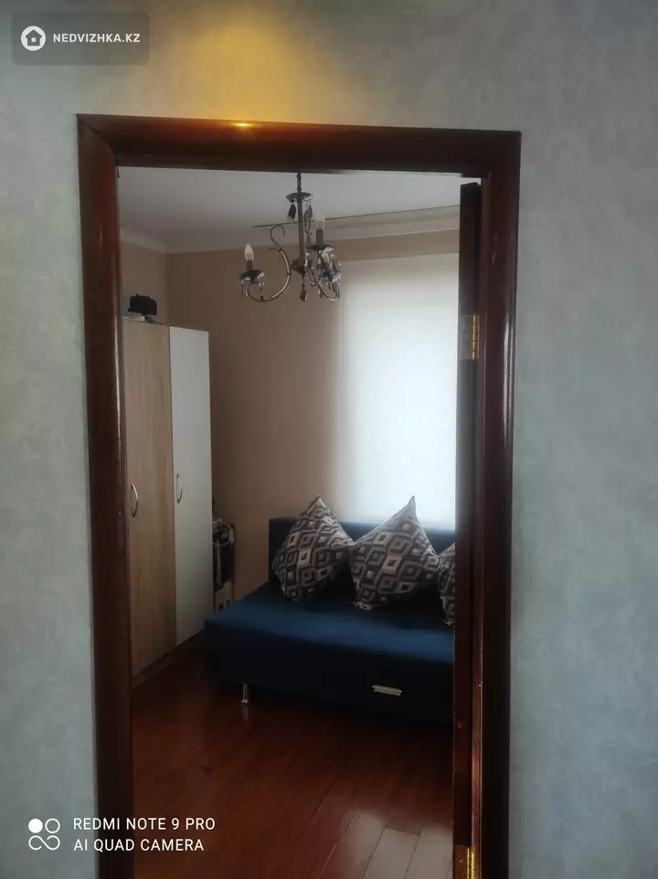 4-комнатная квартира, этаж 5 из 5, 61 м², фотография 3