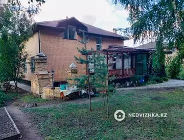 5-комнатный дом, 15.5 соток, 250 м²