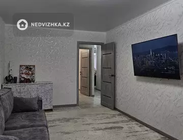 2-комнатная квартира, этаж 4 из 5, 48 м²