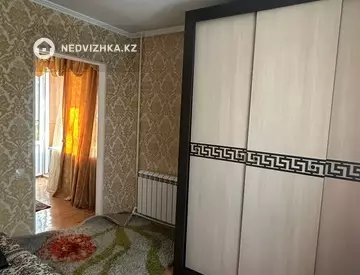 2-комнатная квартира, этаж 3 из 4, 42 м², На длительный срок, миниатюра 6
