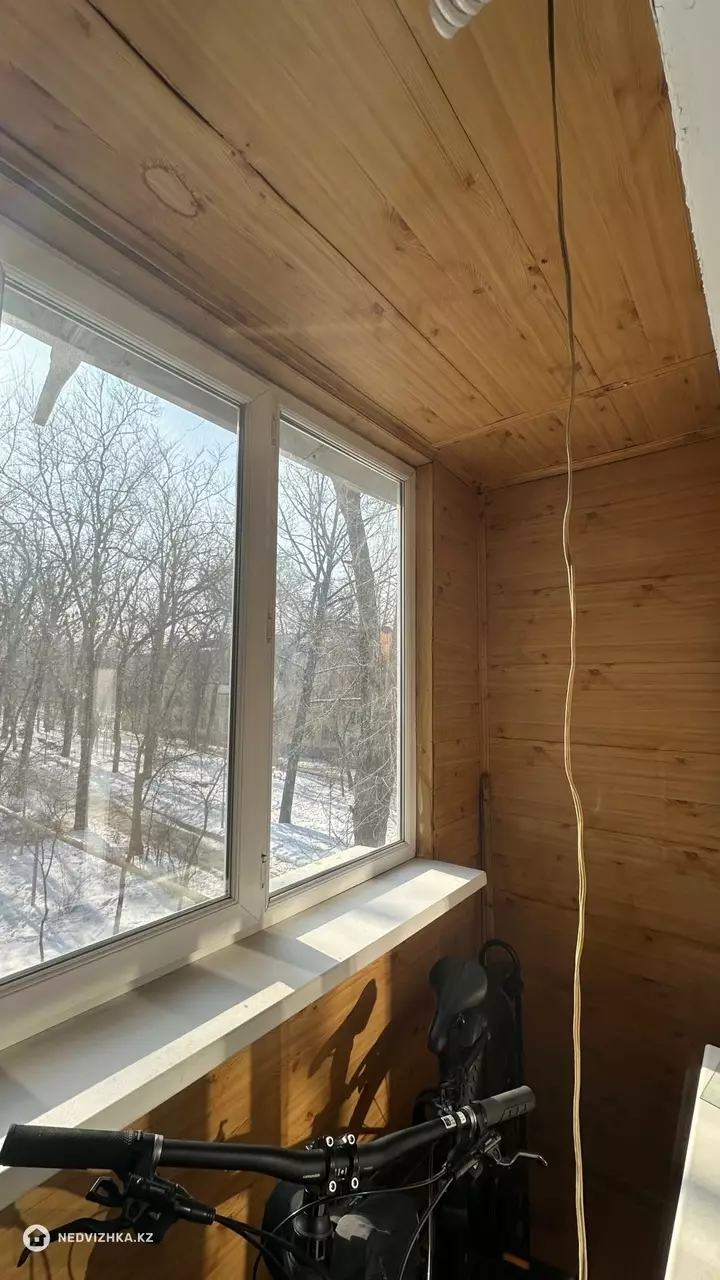 2-комнатная квартира, этаж 3 из 4, 42 м², На длительный срок, фотография 3